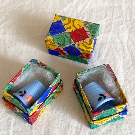 Thimble・ブルーにピンクのお花
