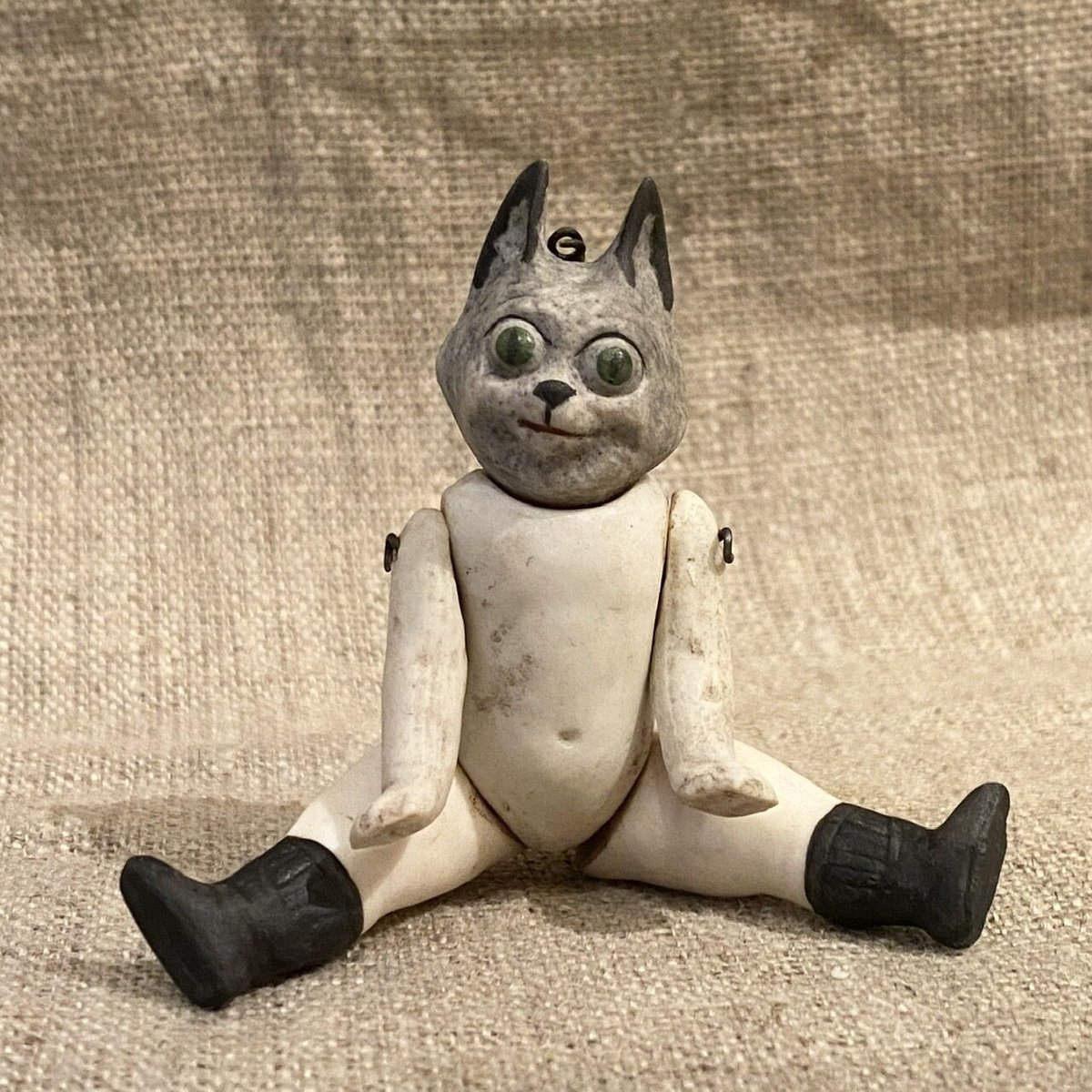 ミニョネット9・グレー頭のねこ | Biscuit web store