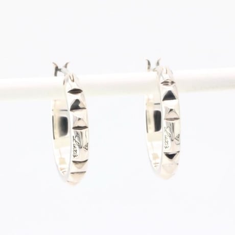 Hoop Studs Pierce