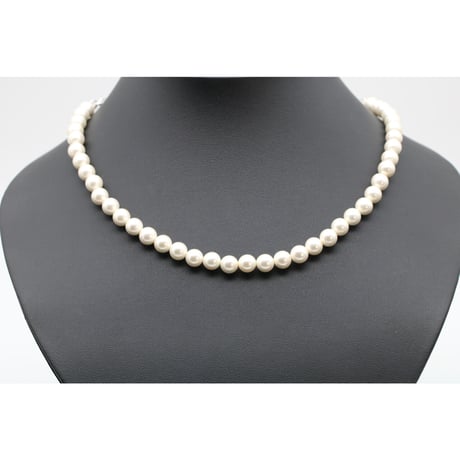 White Pearl Necklace