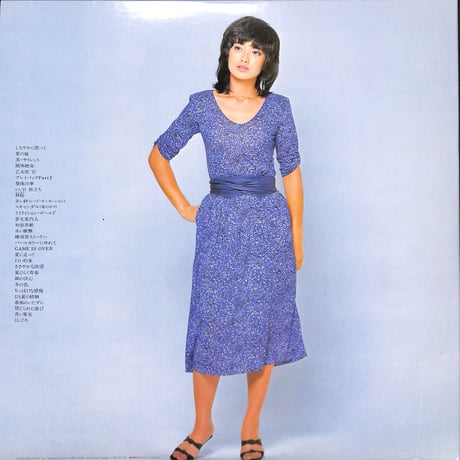 山口百恵 / The Best 山口百恵 [※国内盤,品番:40AH 831~2,2枚組］[特大ポスター付き](LPレコード)