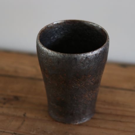 陶芸家　西山 光太　植木鉢　叢　作家鉢　ハンドメイド　素焼き　Whichford 西山光太 × Shabomaniac！展 | garage living with plants