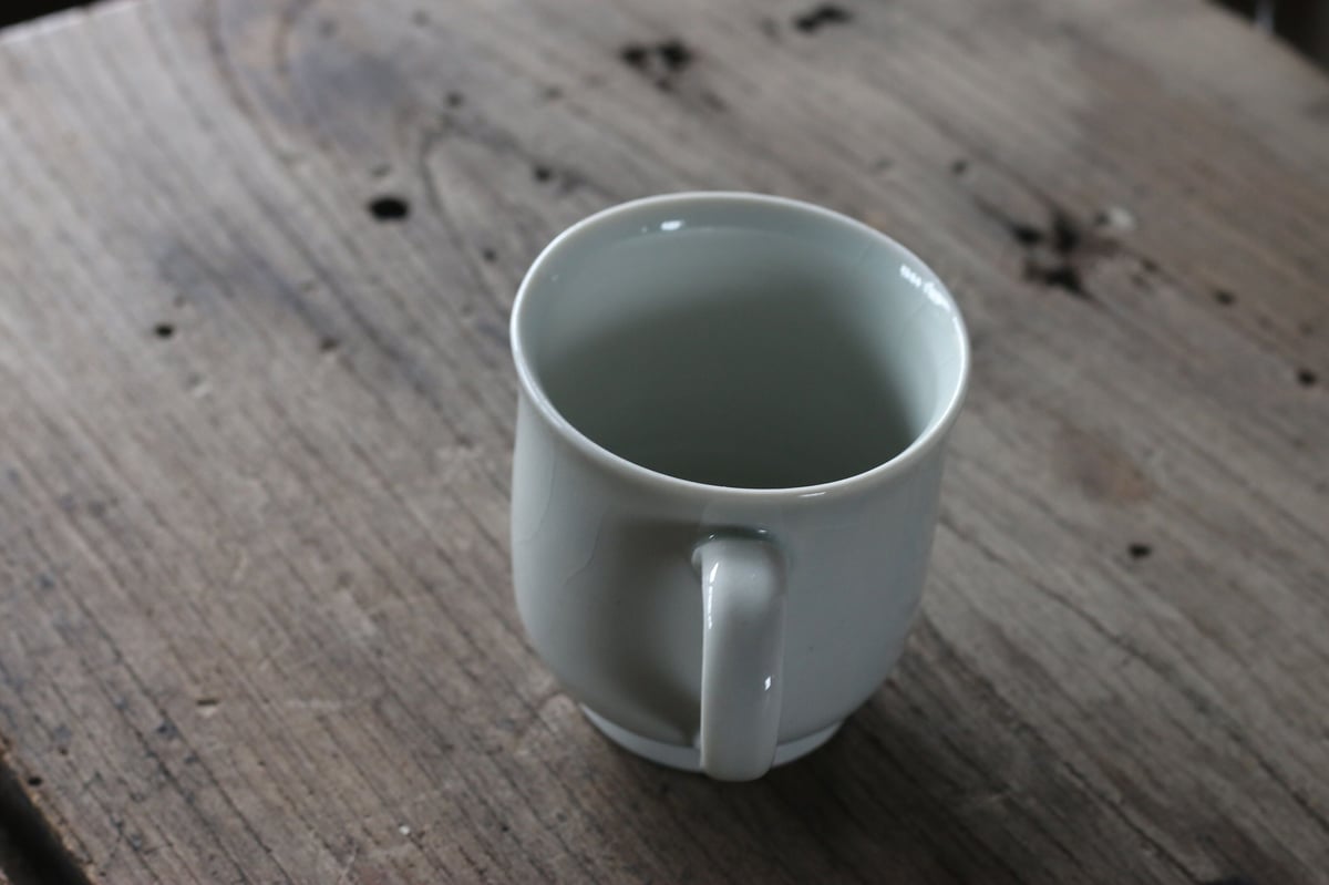 白磁マグカップ ／三浦ナオコ | furacoco