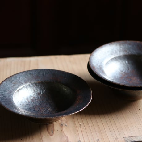 陶芸家　西山 光太　植木鉢　叢　作家鉢　ハンドメイド　素焼き　Whichford 陶芸家 西山光太 - 陶芸家 西山光太 added a new photo.