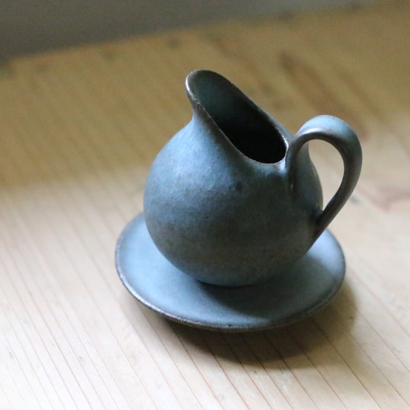 11 ミルクピッチャー（受け皿セット）／ 鯨井円美 | furacoco