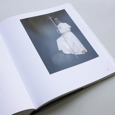 Samuel Fosso / Autoportrait