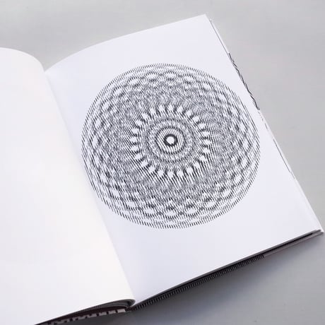 Takahiro Kurashima / Moirémotion