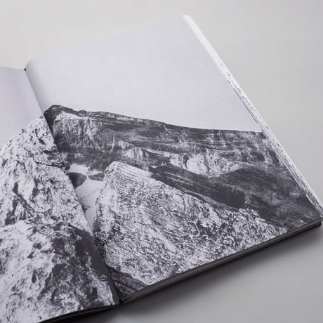 Nicolò Degiorgis / Peak