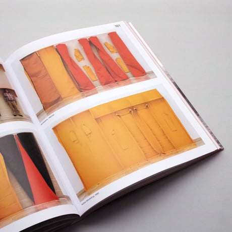 Franz Erhard Walther / Shifting Perspectives