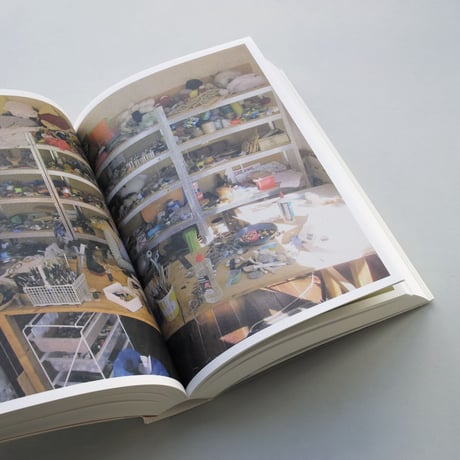 Lisa Walker / An Unreliable Guidebook To Jewellery