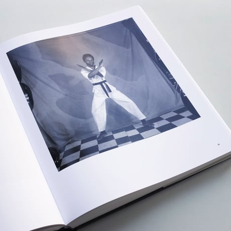 Samuel Fosso / Autoportrait