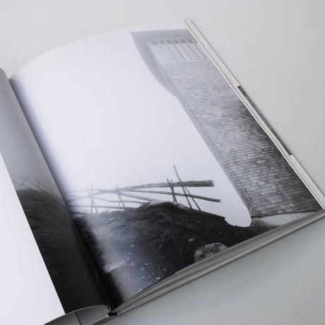 Hans Danuser / Seeing Zumthor - Images by Hans Danuser: Reflections on Architecture and Photography