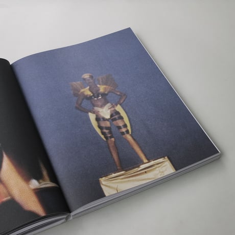 Gina Bucher / Female Chic. Thema Selection – Story of a Fashion Label