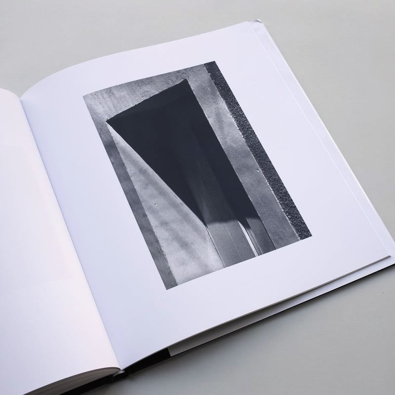 Ellsworth Kelly Photographs エルズワース…ケリー ELLSWORTH KELLY (2018)：エルズワース・ケリーの販売・通販 | OIL
