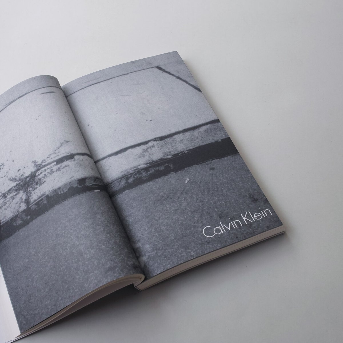 Mark Borthwick / SOCIAL DOCUMENTARIES AMID THIS Mark Borthwick / SOCIAL DOCUMENTARIES AMID THIS