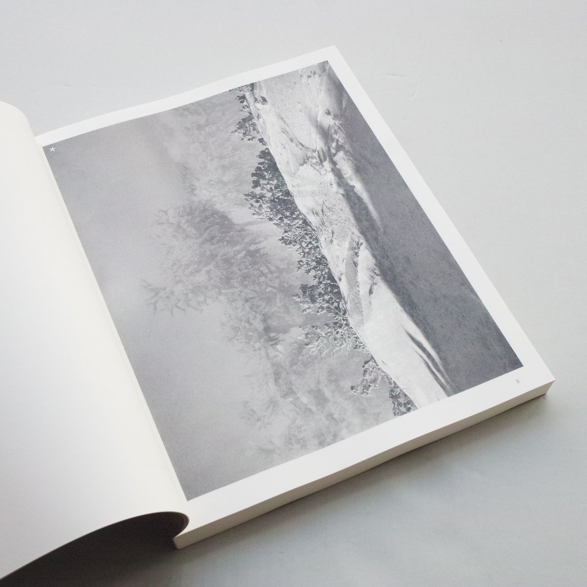 Batia Suter / Hexamile ( Mont-Voisin) | POST