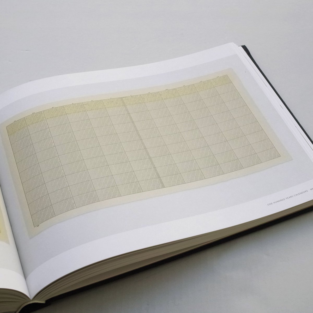 On Kawara ── SILENCE꩜ 河原温［即購入可］ SILENCE / On Kawara ON READING Online Shop
