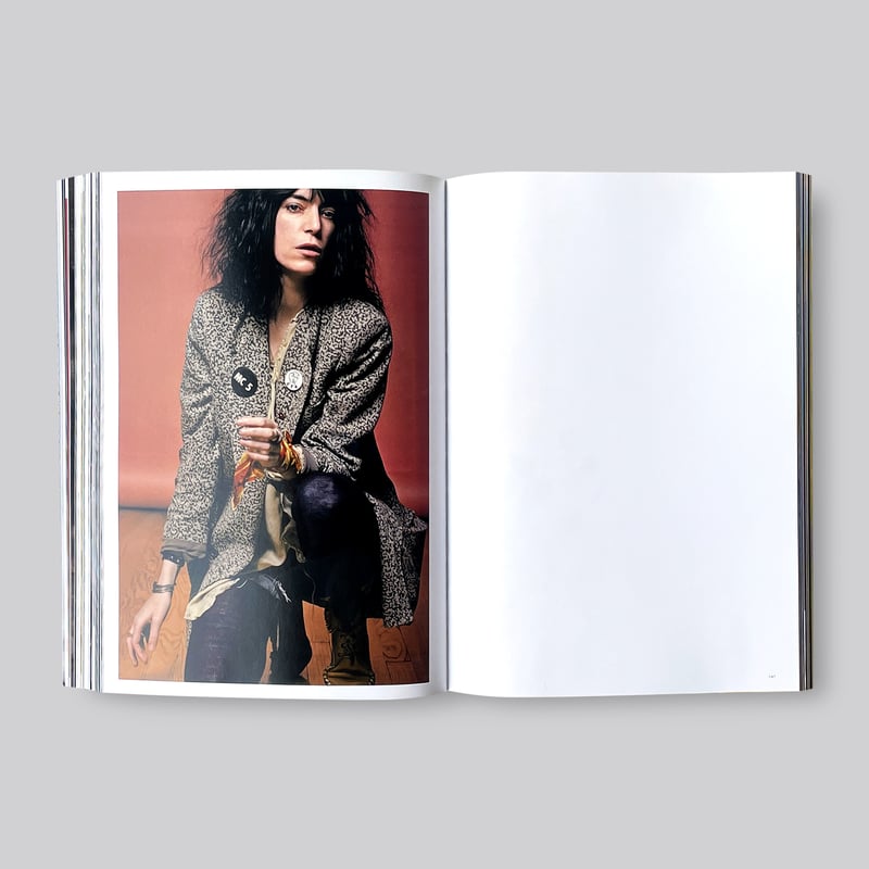 SIGNED】Patti Smith, Lynn Goldsmith / PATTI SMI