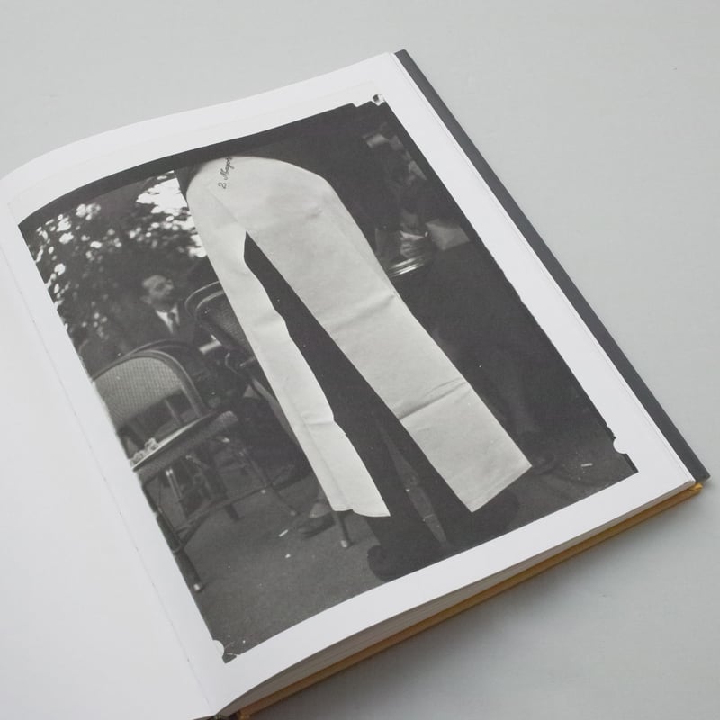 Guy Bourdin 写真集　PHAIDON Guy Bourdin 写真集 PHAIDON Guy Bourdin Phaidon Photography
