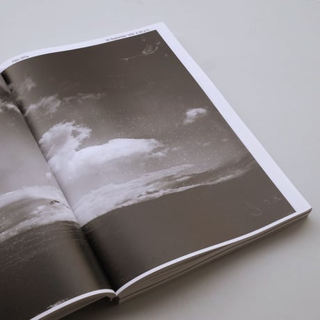 Helmut Volter / The Movement of Clouds around Mount Fuji - Photographed and Filmed by Masanao Abe