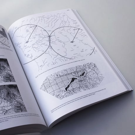 A Morphological Approach to Cities and Their Regions