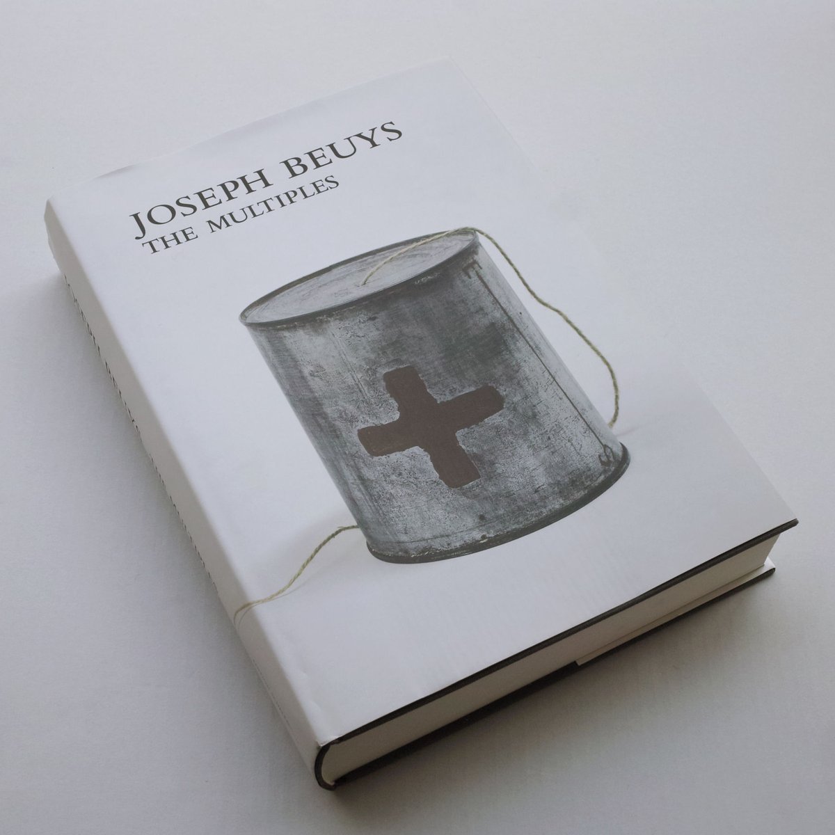 JOSEPH BEUYS:THE MULTIPLES/ヨーゼフ・ボイス作品集 JOSEPH BEUYS:THE MULTIPLES/ヨーゼフ・ボイス作品集 - メルカリ