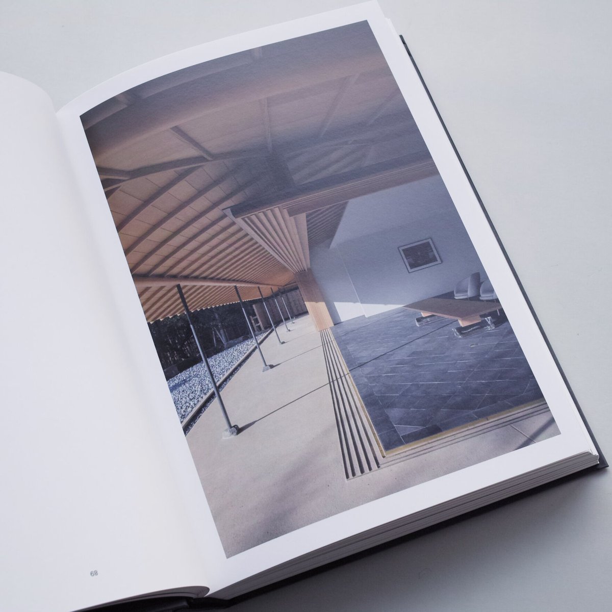 Hiroshi Sugimoto and Tomoyuki Sakakida / Old Is