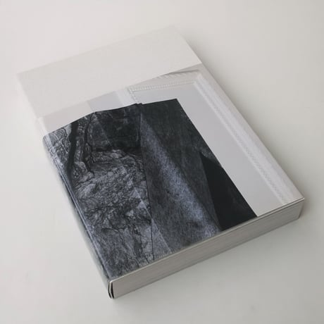 Hiroshi Takizawa / a sculpture is a sculpture and ceremony