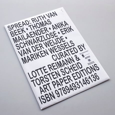 Ruth van Beek, Thomas Mailaender,Anika Schwarzlose, Erik van der Weijde, Mariken Wessels / spread