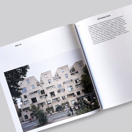 Karin Templin / AT HOME IN LONDON: THE MANSION BLOCK