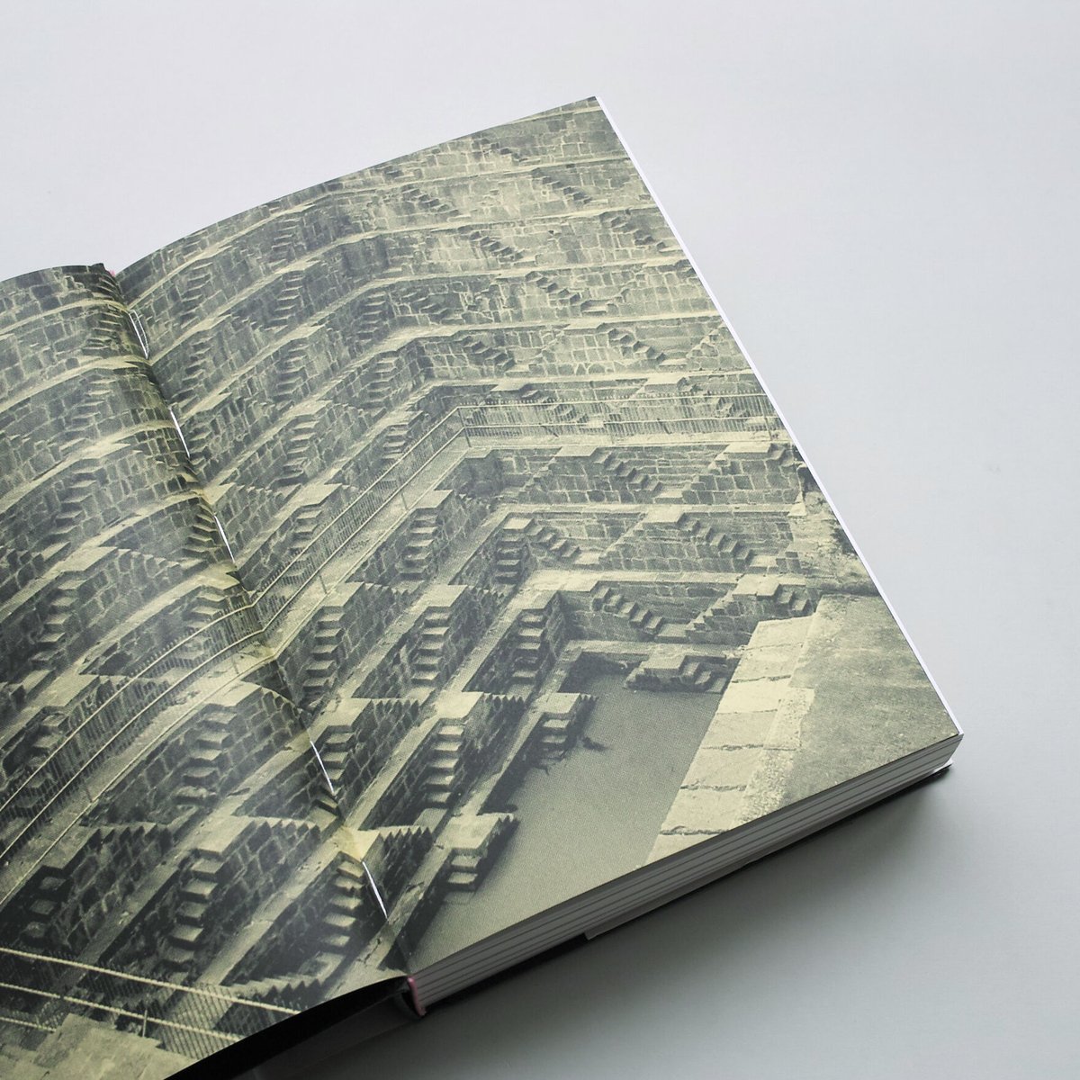 趣味・スポーツ・実用 Landform Building Landform Building: Architecture's New Terrain |
