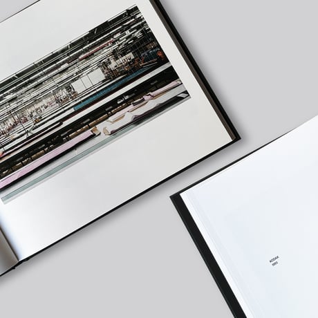 Andreas Gursky / VISUAL SPACES OF TODAY