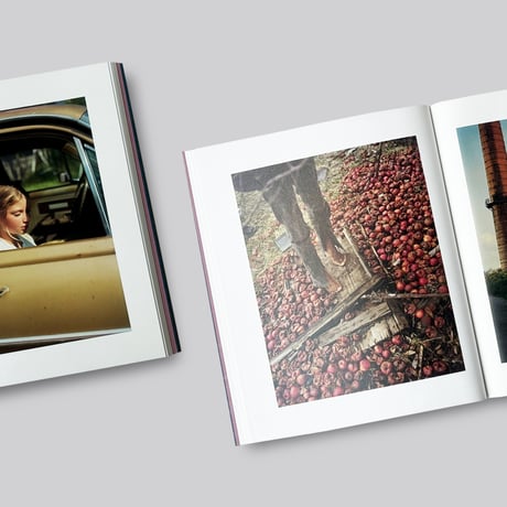 Gregory Halpern / KING, QUEEN, KNAVE[SIGNED]