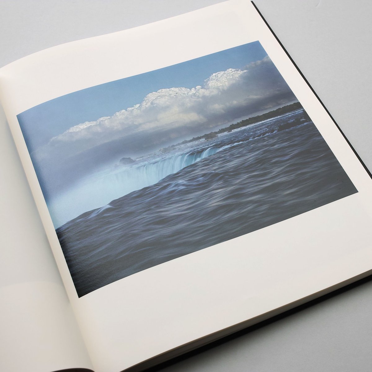 Alec Soth / Niagara | POST