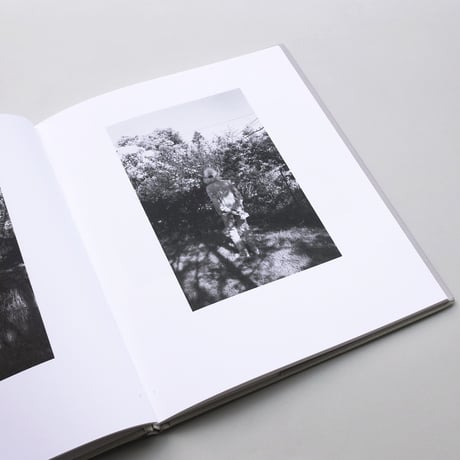 Robert Adams / Standing Still