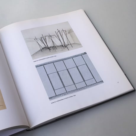 Gerhard Richter / Eight Gray