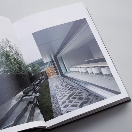 Hiroshi Sugimoto and Tomoyuki Sakakida / Old Is New