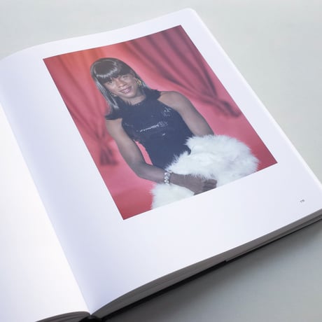 Samuel Fosso / Autoportrait