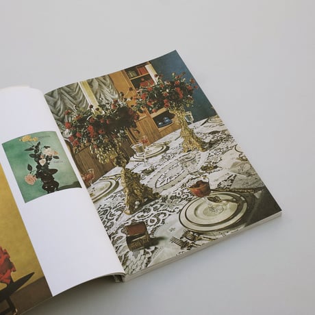 Andrea Salerno, Yeliz Secerli / ARRANGING FLOWER ARRANGING