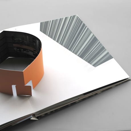 Thomas Demand / MUNDO DE PAPEL
