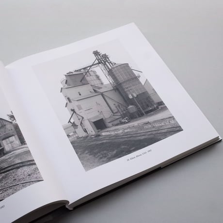 Bernd & Hilla Becher / Getreidesilos