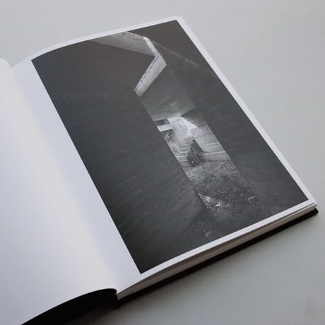 Aires Mateus / LIGHT