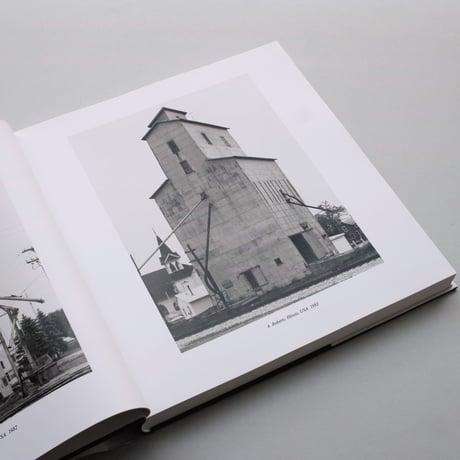 Bernd & Hilla Becher / Getreidesilos