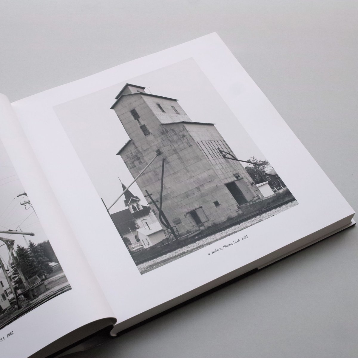 Bernd & Hilla Becher / Getreidesilos | POST