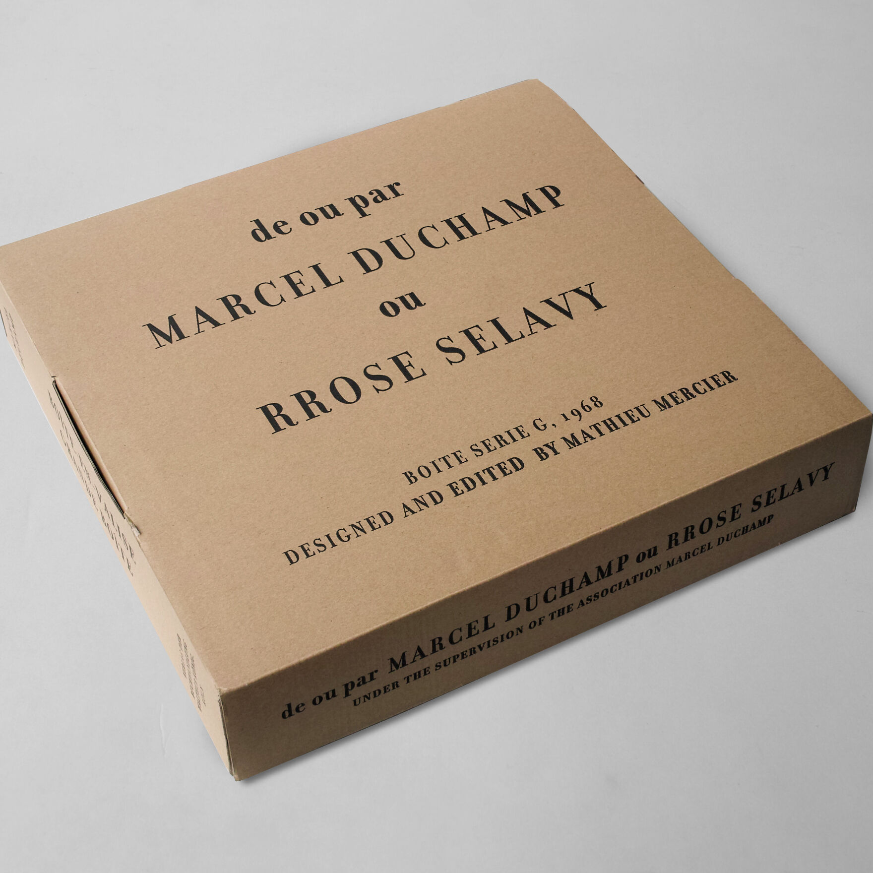 Marcel Duchamp / Boîte-en-valise/museum in a bo