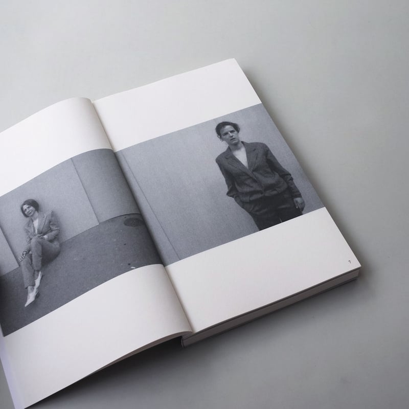 Mark Borthwick / SOCIAL DOCUMENTARIES AMID THIS Mark Borthwick / SOCIAL DOCUMENTARIES AMID THIS