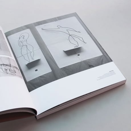 Alexander Calder / Small Sphere and Heavy Sphere