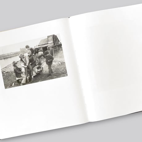 Ursula Schulz-Dornburg / Huts, Temples, Castles