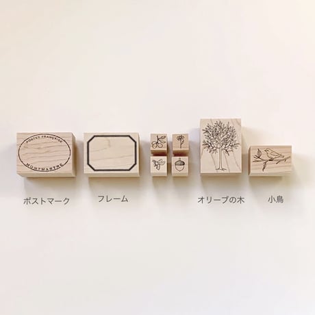 スタンプ/枝にとまる小鳥