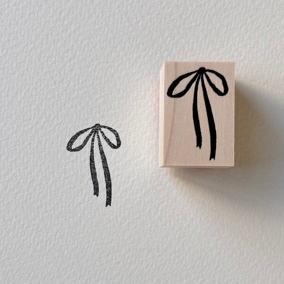 スタンプsaleNo. 7087リボンの女の子 スタンプ/リボン | Hütte paper works
